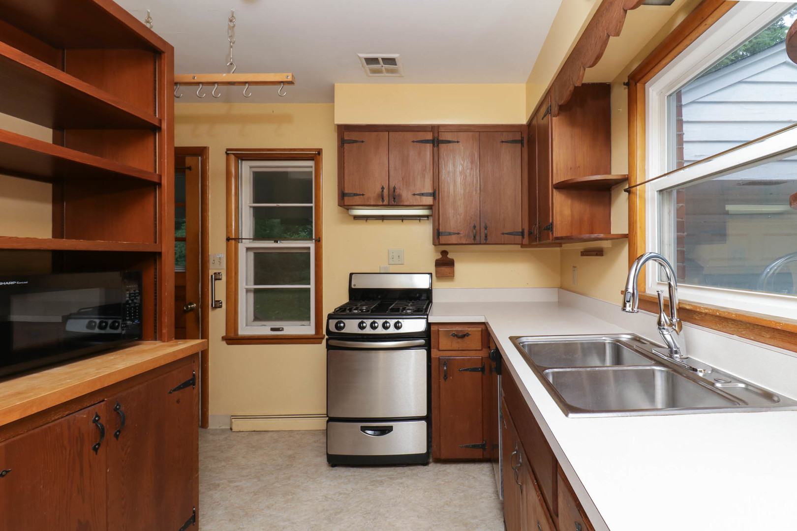 129 Eastview Drive Normal, IL 61761 - Photo 10 of 38