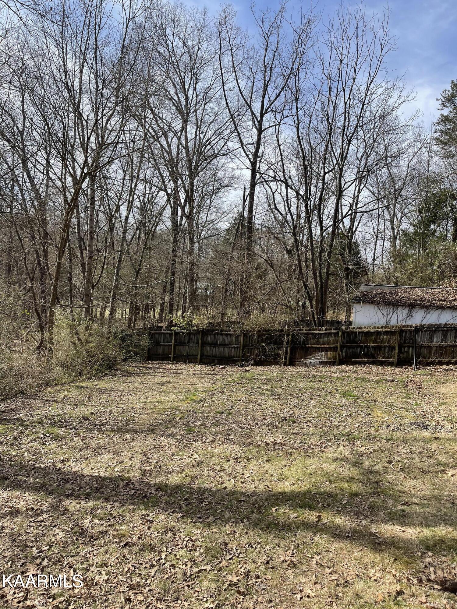 402 Squirrel Hollow Road Clinton, TN 37716 - Photo 32 of 45 DB85E9FD-2E5D-46DA-B0A7-1AA48608BBFE
