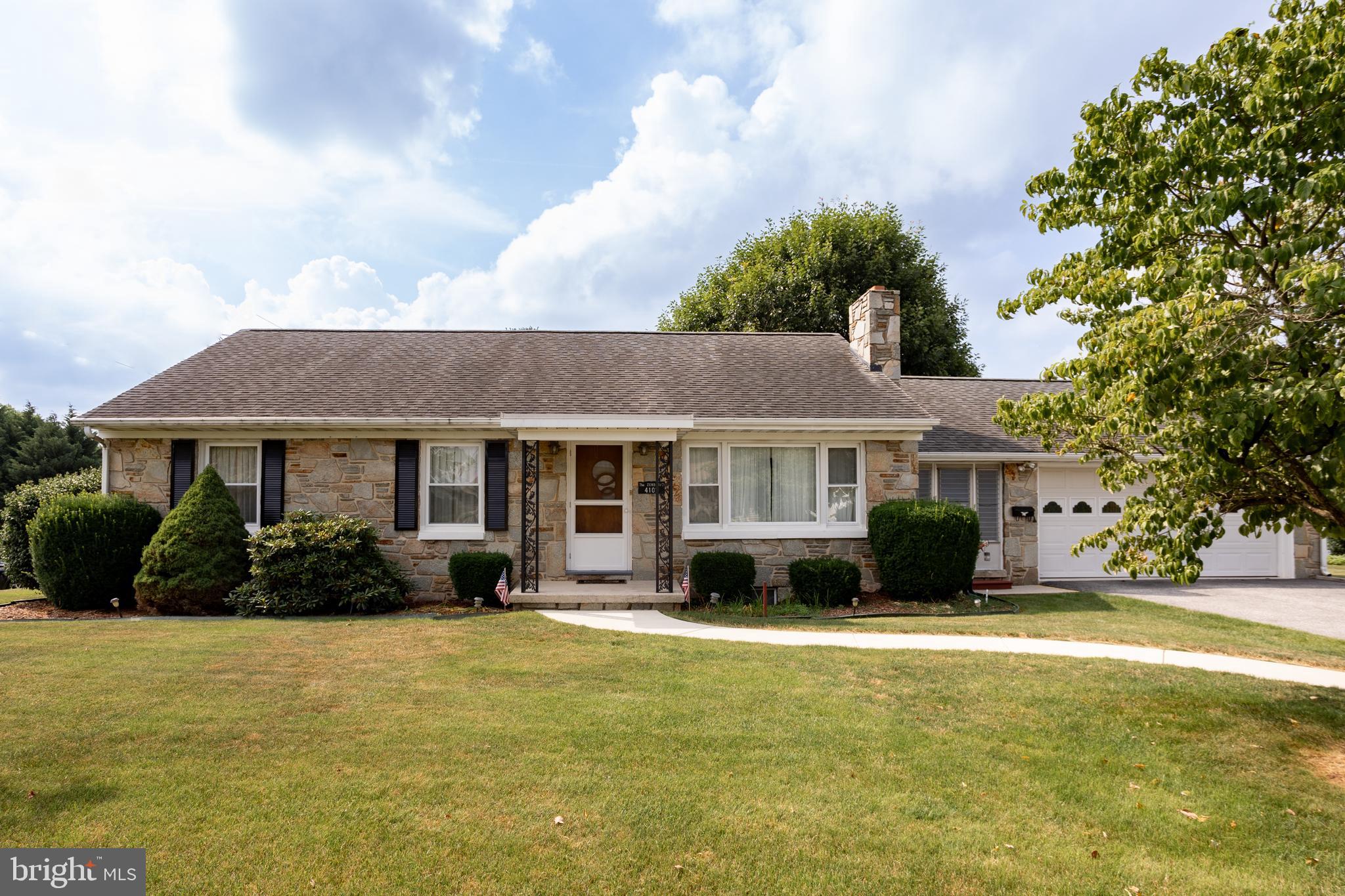 4102 Grandview Road Hanover, PA 17331 - Photo 2 of 44 Gallery Image 2