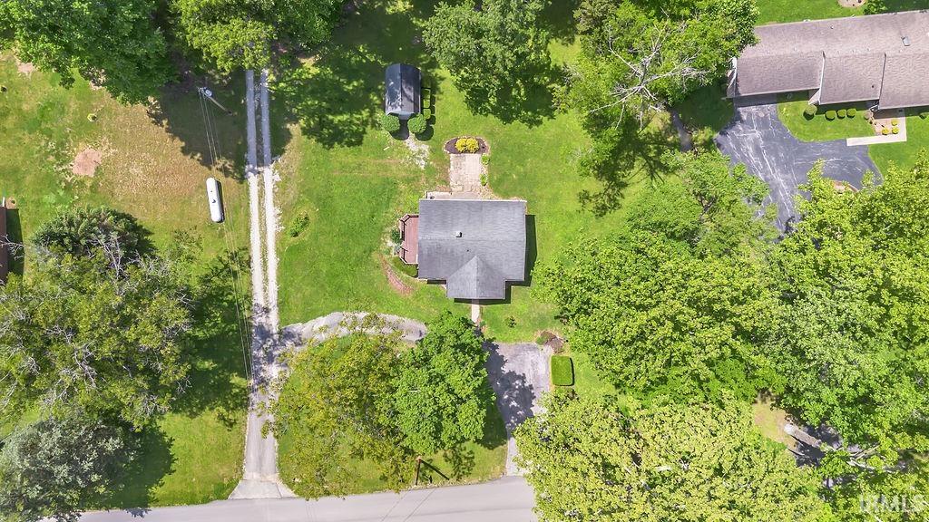 6581 North Showers Road East Bloomington, IN 47408 - Photo 3 of 35