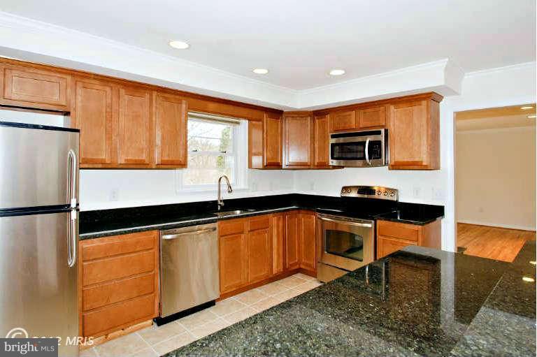 19309 Treadway Road Brookeville, MD 20833 - Photo 4 of 25 Kitchen