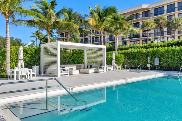 $25,000 | 2773 South Ocean Boulevard, Unit PH5, Palm Beach, FL 33480