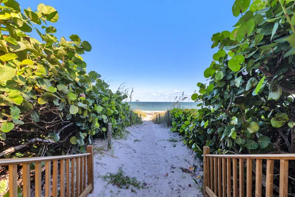 $25,000 | 2773 South Ocean Boulevard, Unit PH5, Palm Beach, FL 33480