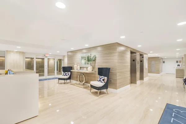 $25,000 | 2773 South Ocean Boulevard, Unit PH5, Palm Beach, FL 33480