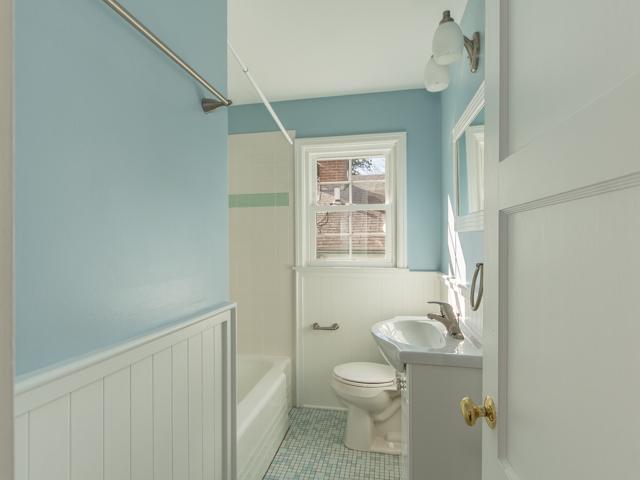 594 Chase Road Columbus, OH 43214 - Photo 14 of 19 Gallery Image 14