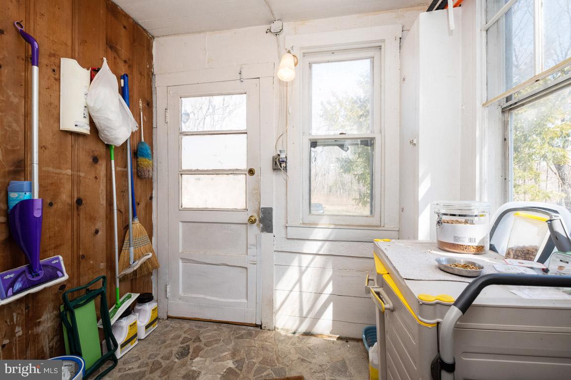 4238 Chapel Road Nottingham, MD 21236 - Photo 8 of 18