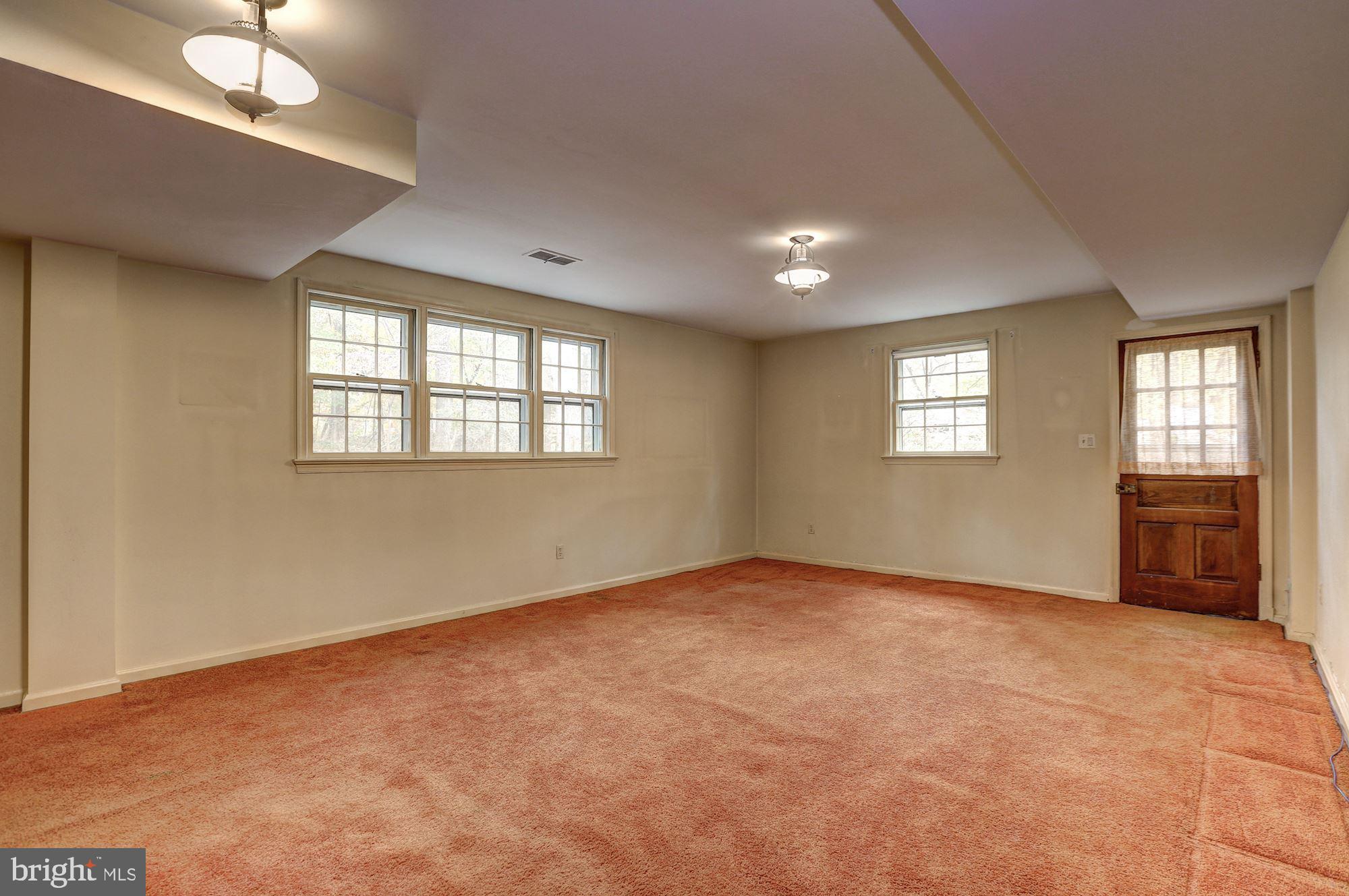 13612 Wendover Road Silver Spring, MD 20904 - Photo 24 of 32 Gallery Image 24