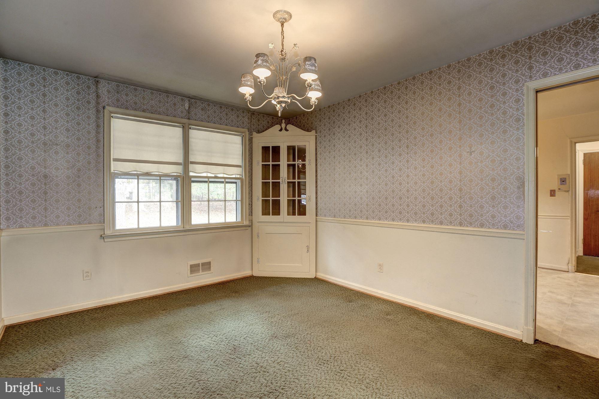 13612 Wendover Road Silver Spring, MD 20904 - Photo 8 of 32 Gallery Image 8