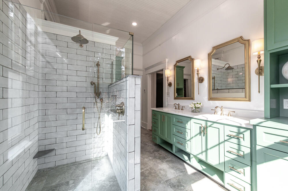 116 Jackson Road Jackson, SC 29831 - Photo 22 of 51 Owner's Shower!