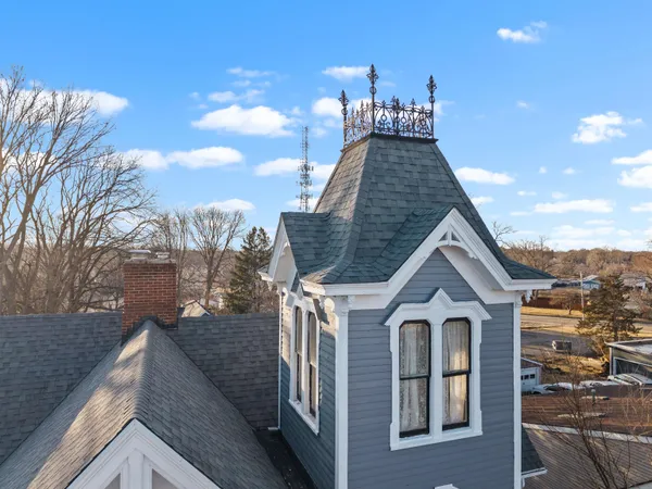 $399,900 | 601 Pearl Street, Belvidere, IL 61008