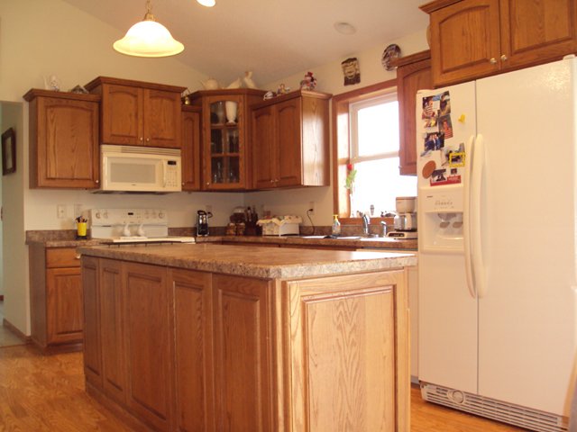 259 North Cloquet Road East Duluth, MN 55810 - Photo 4 of 15 Gallery Image 4