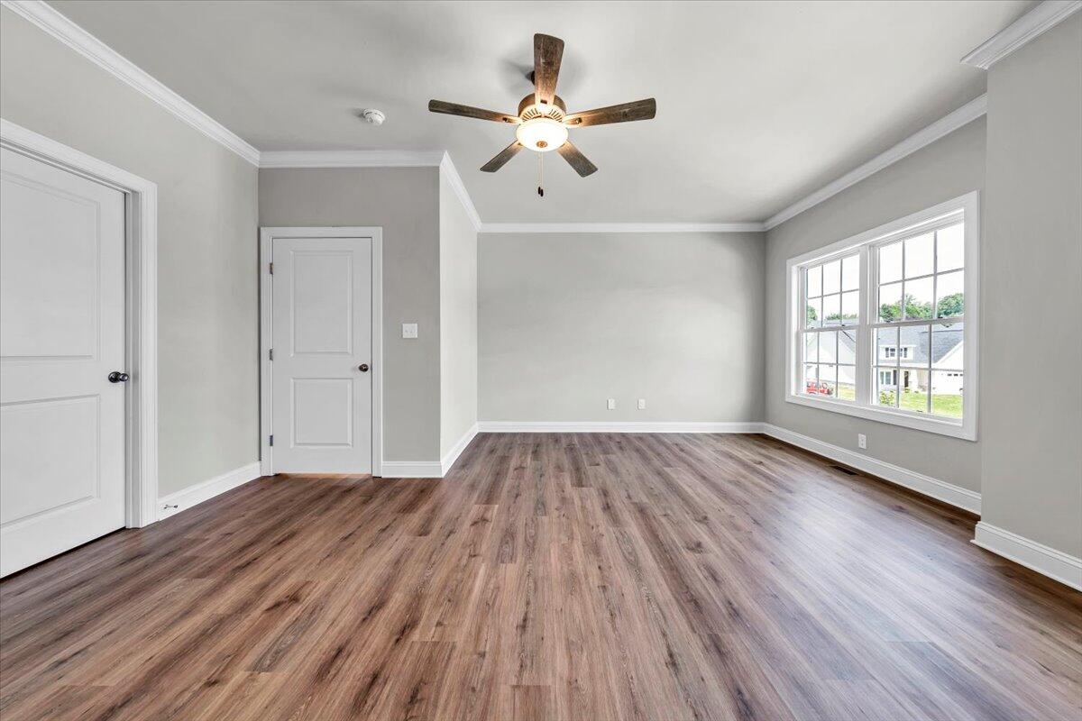 5710 Huntridge Road Roanoke, VA 24012 - Photo 14 of 32 26-MIB02038