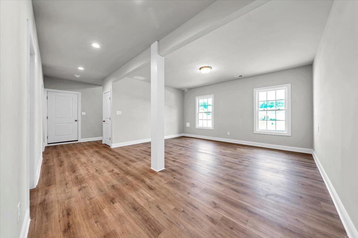5710 Huntridge Road Roanoke, VA 24012 - Photo 25 of 32 38-MIB02014