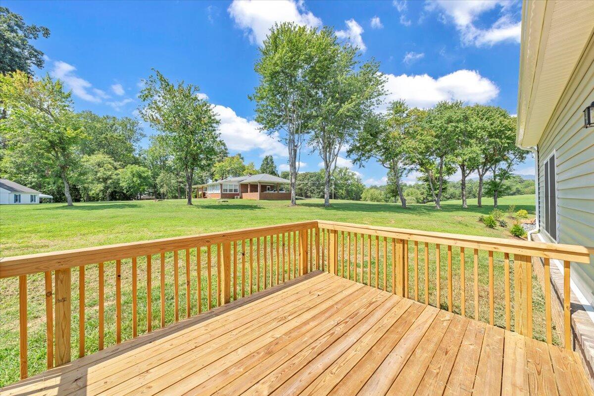 5710 Huntridge Road Roanoke, VA 24012 - Photo 28 of 32 42-MIB02029