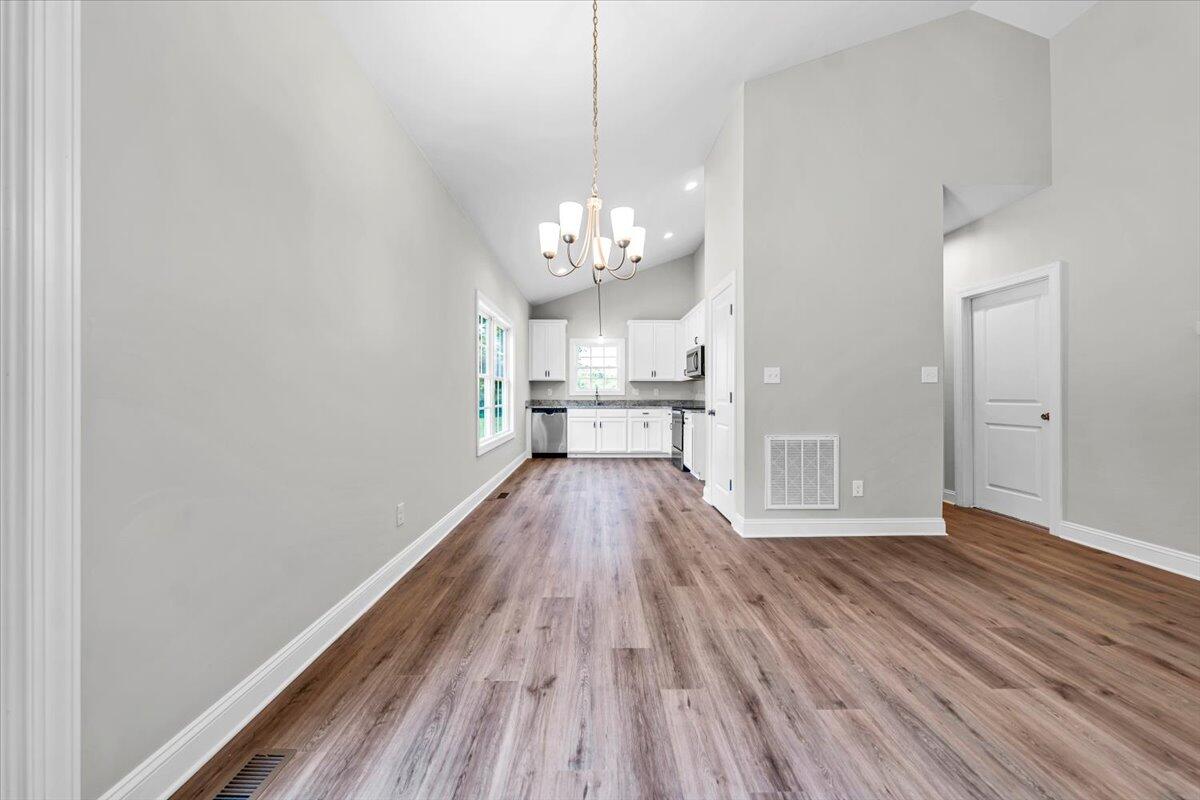 5710 Huntridge Road Roanoke, VA 24012 - Photo 5 of 32 17-MIB01942