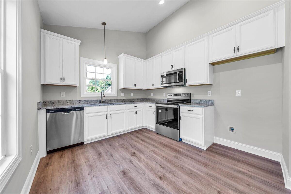 5710 Huntridge Road Roanoke, VA 24012 - Photo 8 of 32 20-MIB01954