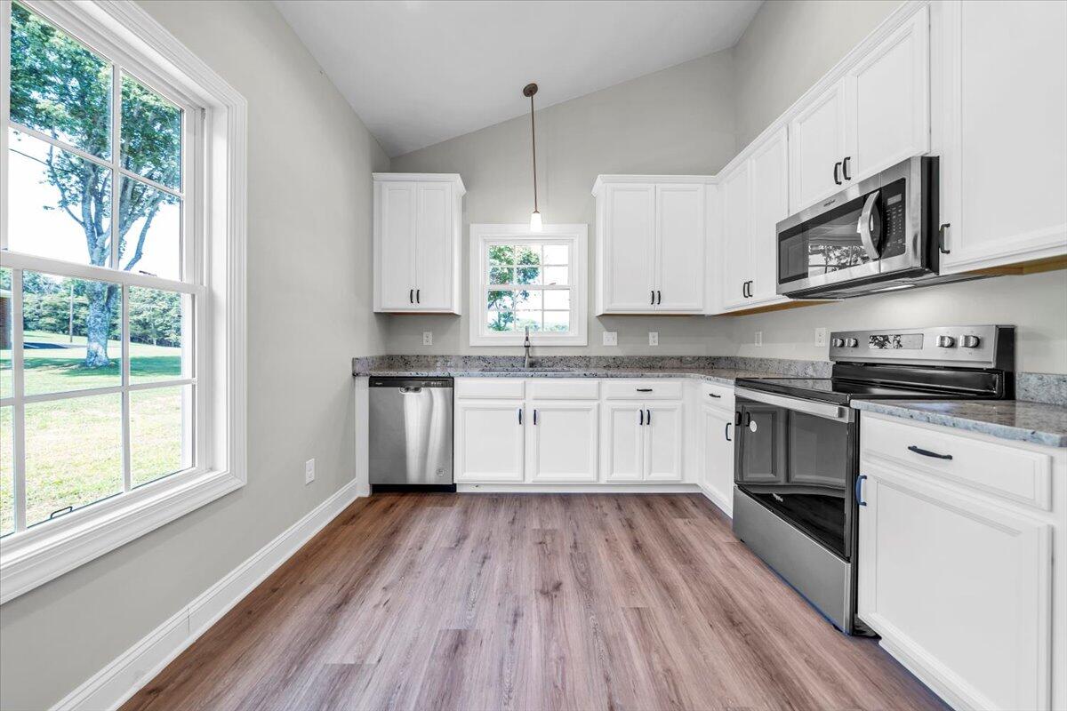 5710 Huntridge Road Roanoke, VA 24012 - Photo 9 of 32 21-MIB01960