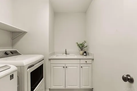 $875,000 | 4301 Pacifica Way, Unit 2, Oceanside, CA 92056