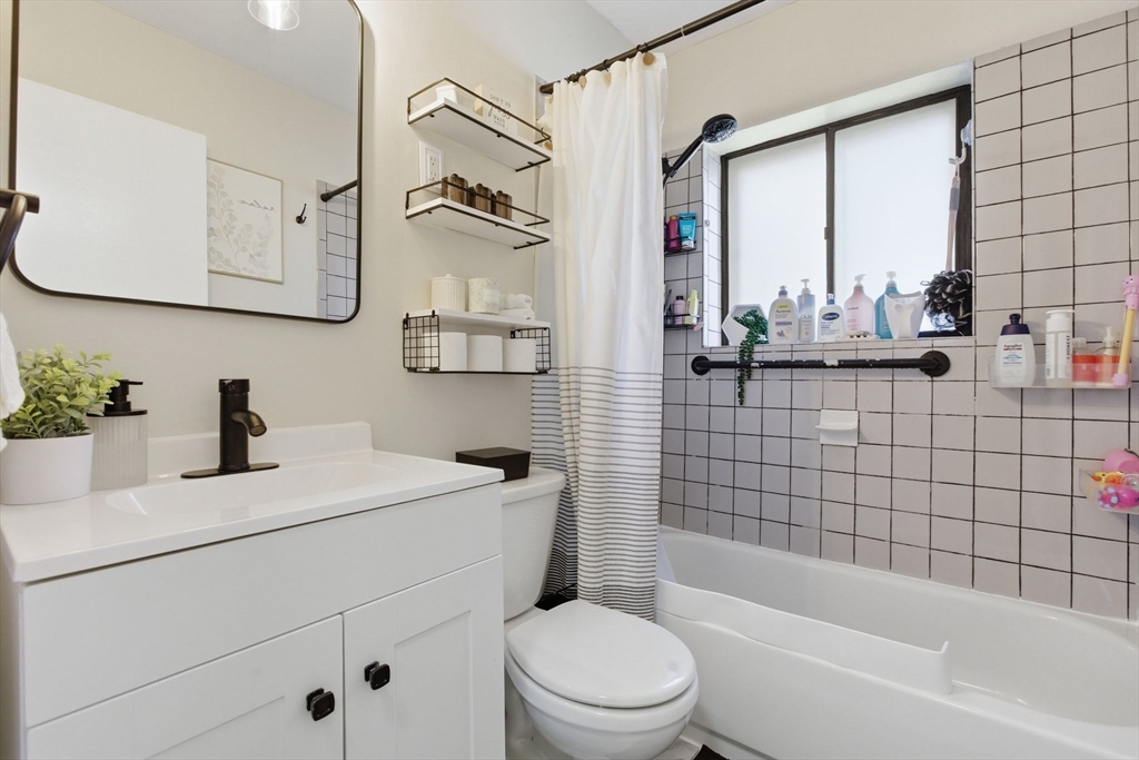 545 Adams Street, Unit 12 Boston, MA 02122 - Photo 14 of 23