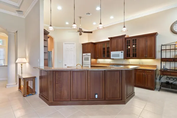 $695,000 | 11600 Southwest Rossano Lane, Port St. Lucie, FL 34987