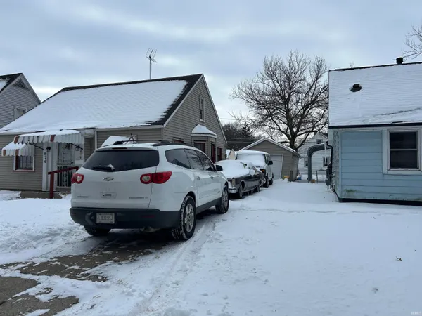 $82,900 | 826 Baxter Street, Fort Wayne, IN 46806