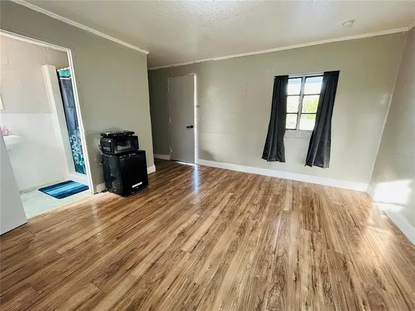 $900 | 553597 Highway 1, Unit 8, Hilliard, FL 32046