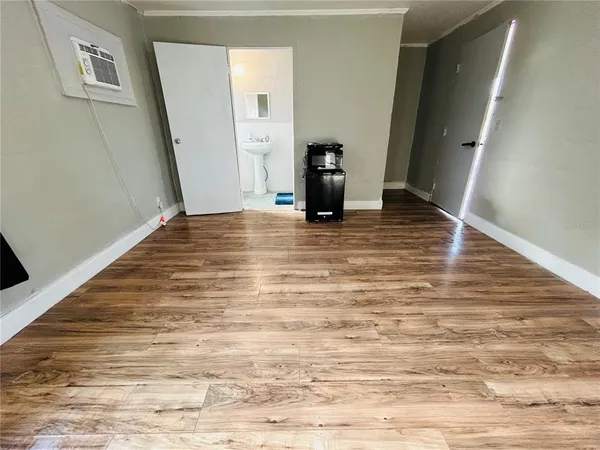 $900 | 553597 Highway 1, Unit 8, Hilliard, FL 32046