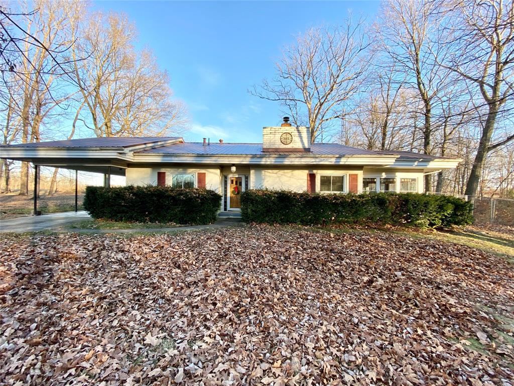 3237 South Stringtown Road Covington, IN 47932 - Photo 1 of 22