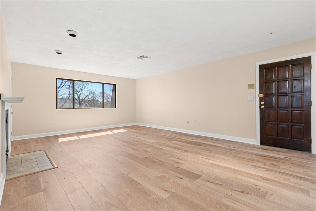 9 Thomas Street, Unit C2 Saugus, MA 01906 - Photo 8 of 31