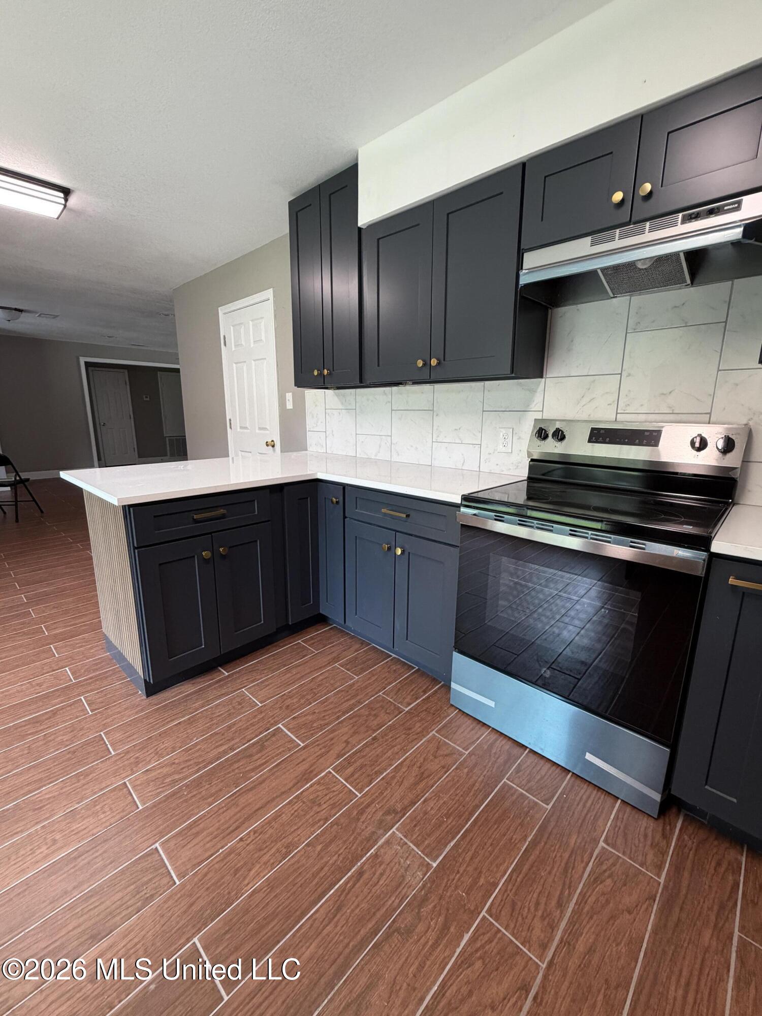 79 Brooks Road Hattiesburg, MS 39401 - Photo 6 of 19 IMG_3155