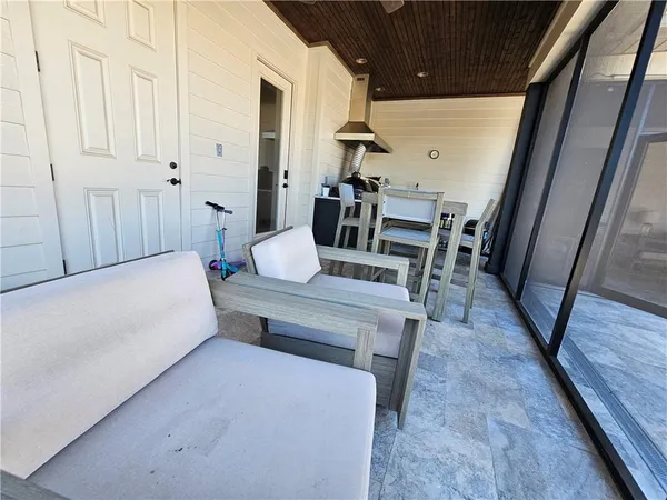 $675,000 | 6713 Taylor Oaks Lane, Alexandria, LA 71301