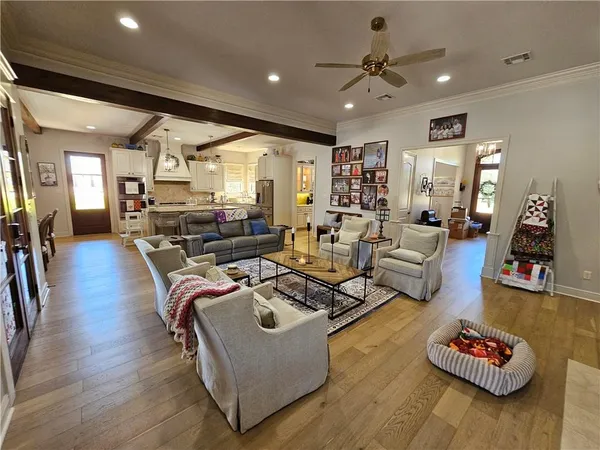 $675,000 | 6713 Taylor Oaks Lane, Alexandria, LA 71301