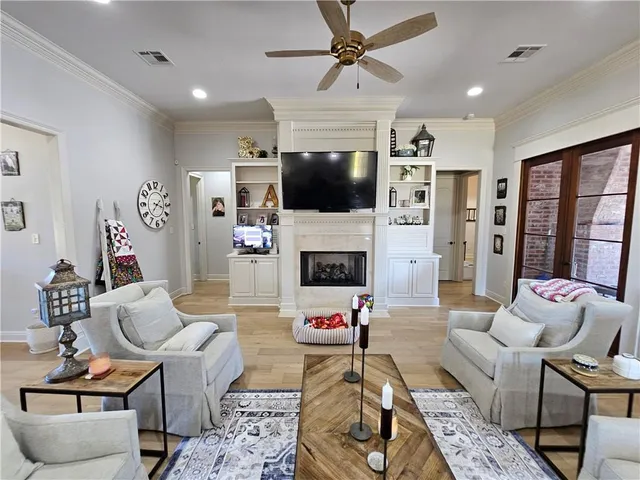 $699,900 | 6713 Taylor Oaks Lane, Alexandria, LA 71301