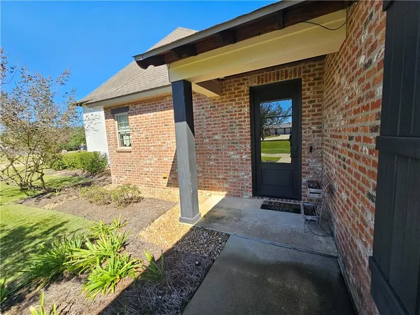 $675,000 | 6713 Taylor Oaks Lane, Alexandria, LA 71301