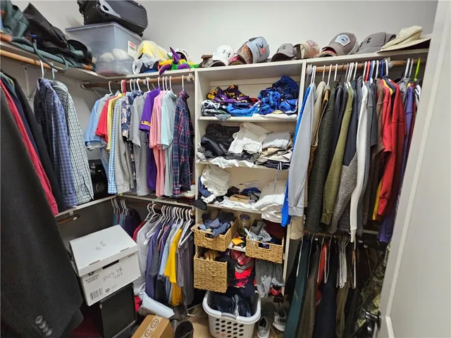 $699,900 | 6713 Taylor Oaks Lane, Alexandria, LA 71301