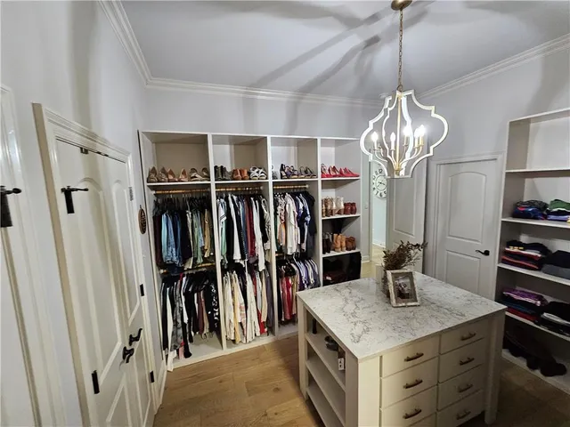 $699,900 | 6713 Taylor Oaks Lane, Alexandria, LA 71301