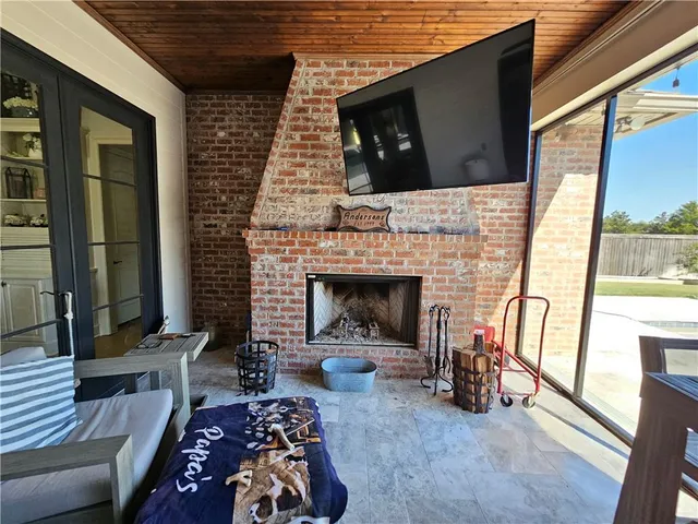 $699,900 | 6713 Taylor Oaks Lane, Alexandria, LA 71301