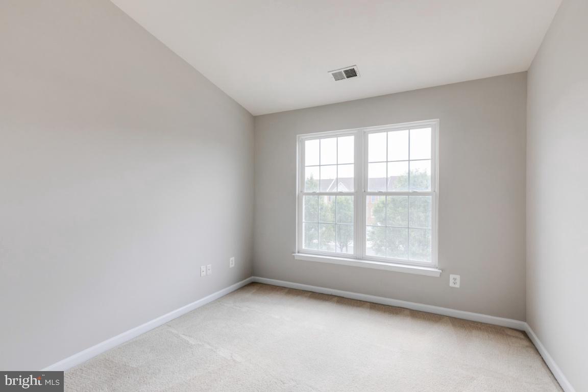 25286 McIntyre Square Chantilly, VA 20152 - Photo 25 of 35