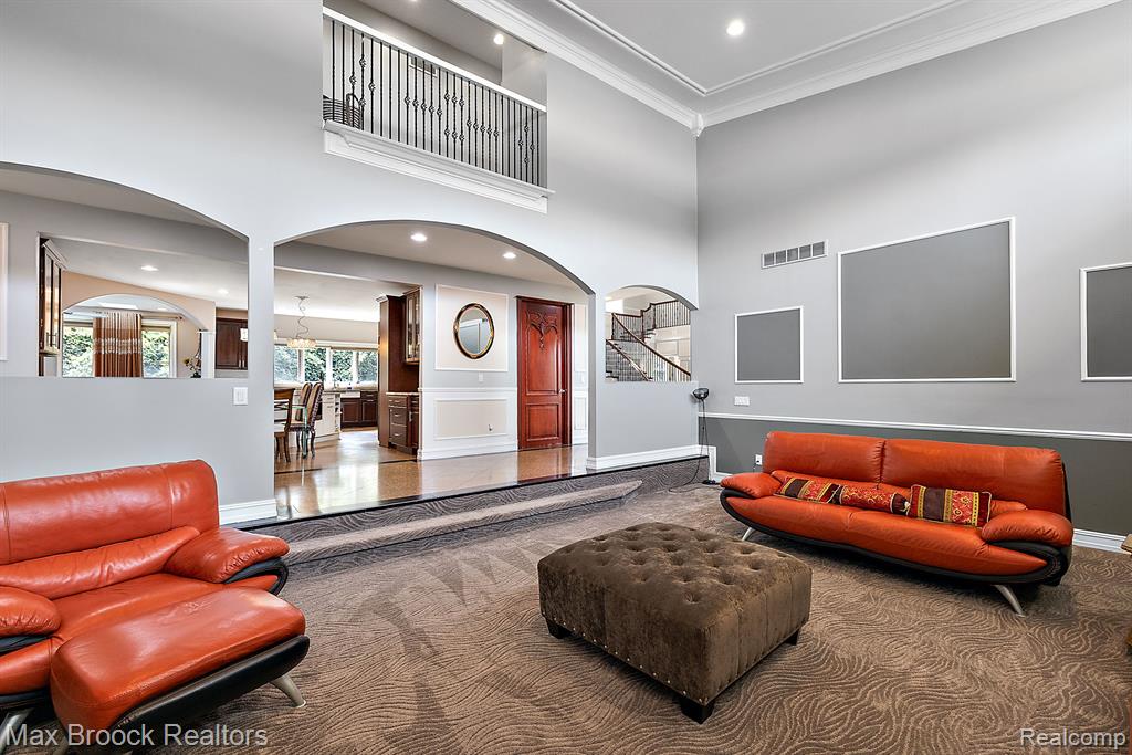 2812 South Telegraph Road Bloomfield Hills, MI 48302 - Photo 9 of 43 Gallery Image 9