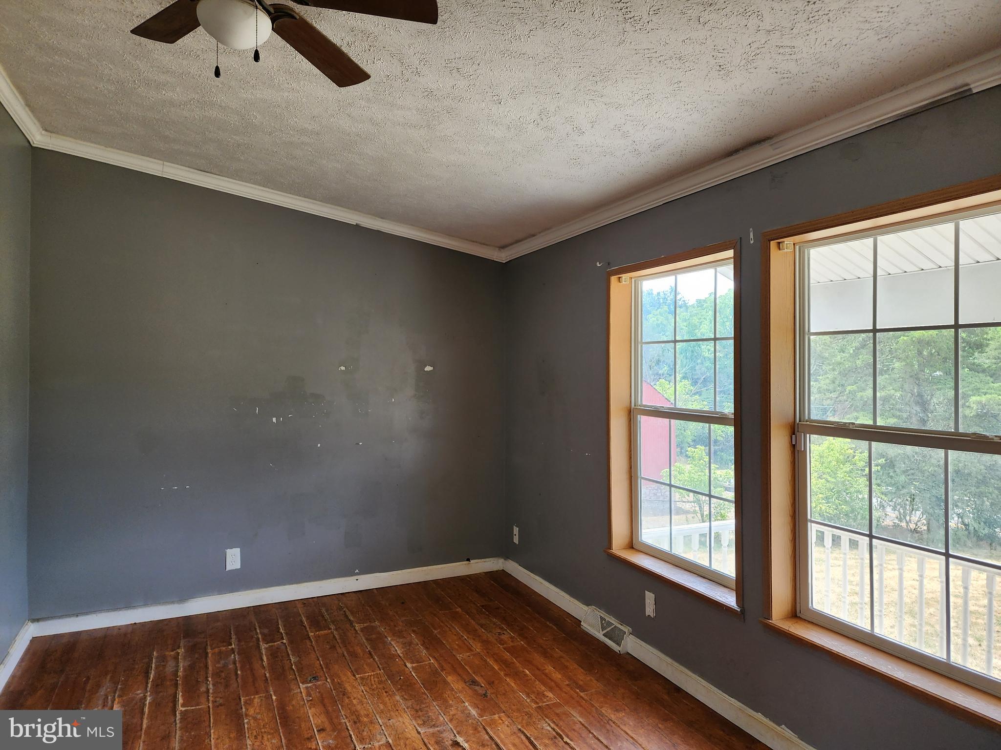 15426 Fairview Road Hagerstown, MD 21740 - Photo 13 of 26 Office