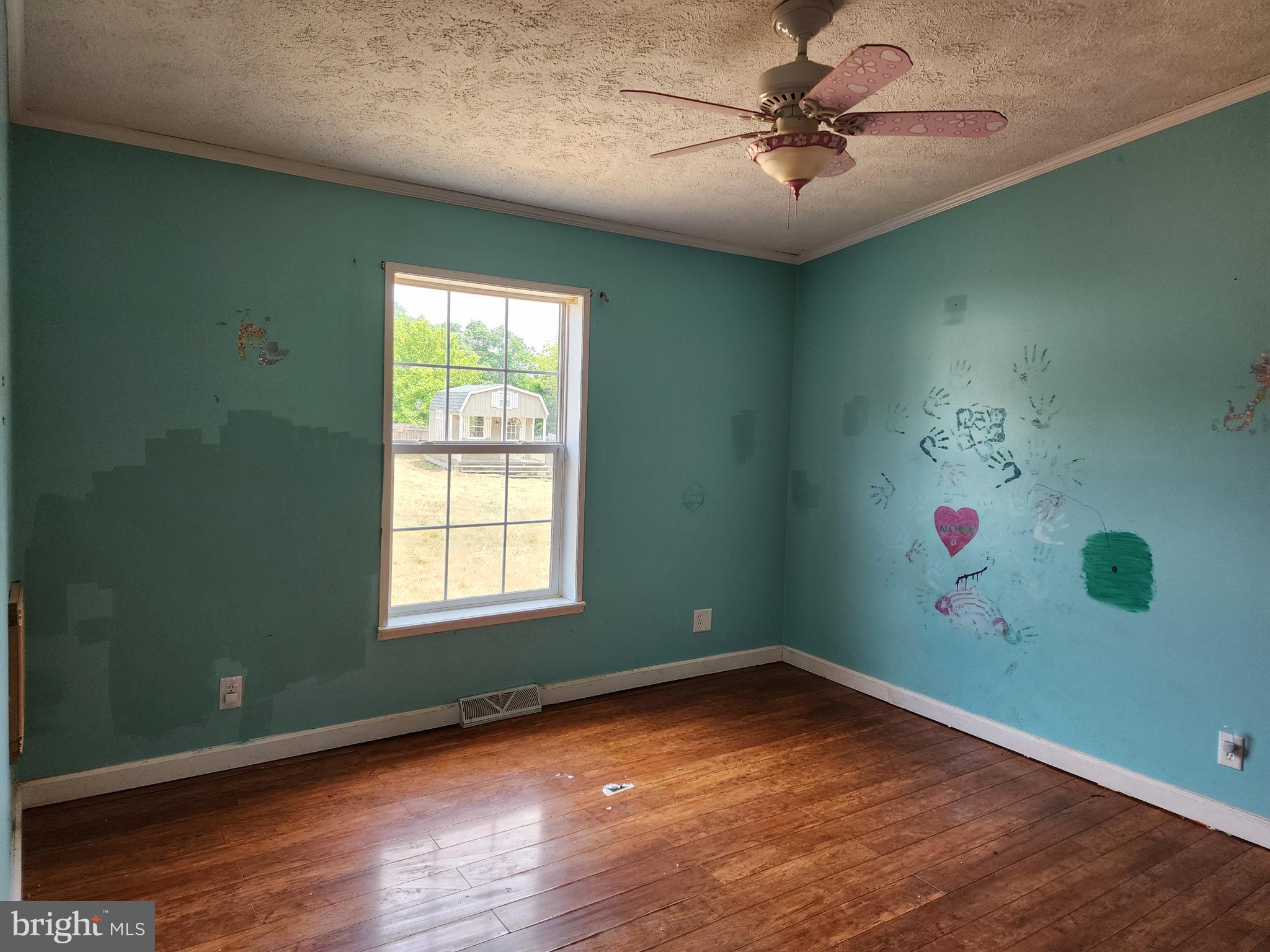 15426 Fairview Road Hagerstown, MD 21740 - Photo 17 of 26 Bedroom 2