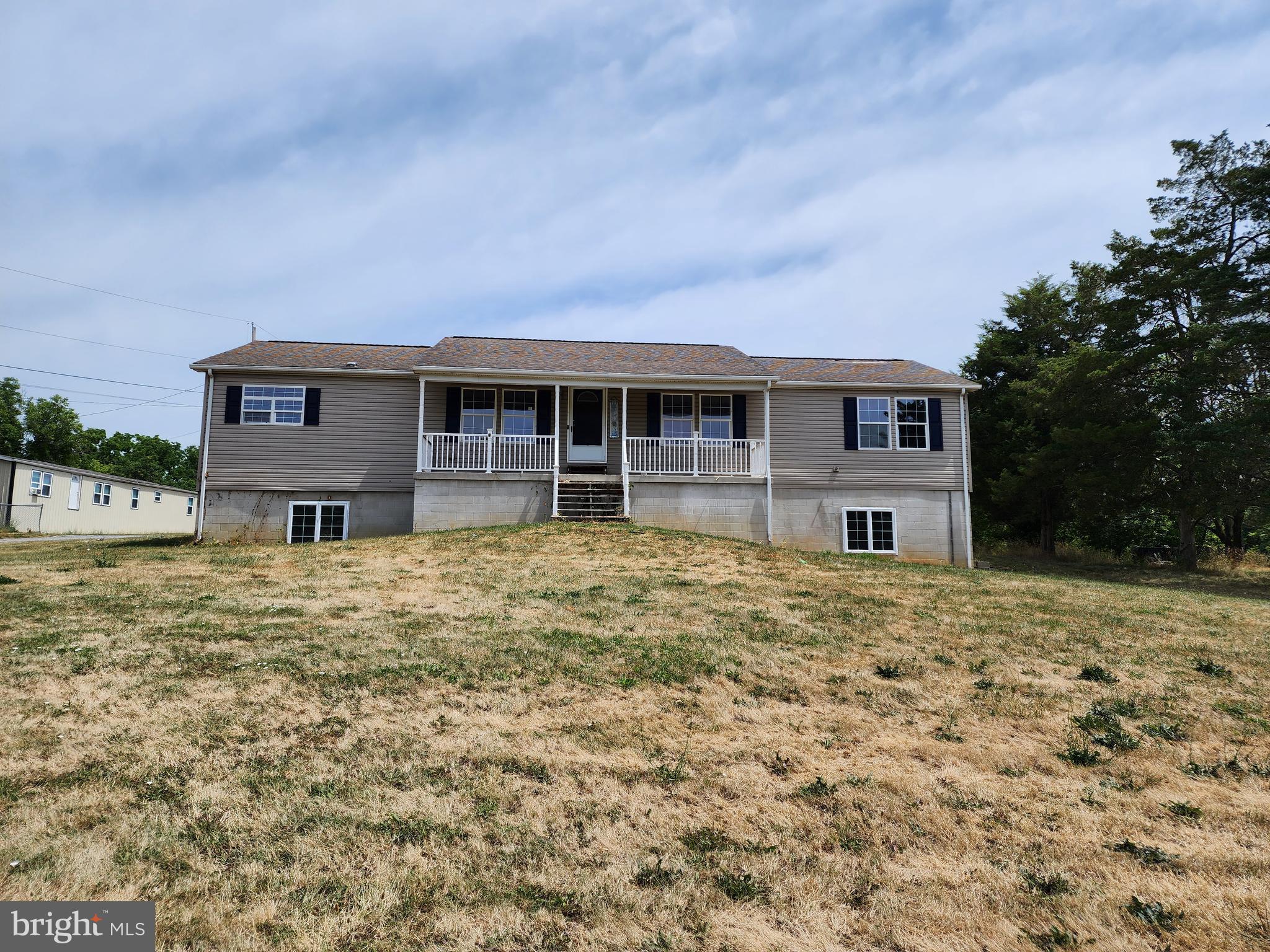 15426 Fairview Road Hagerstown, MD 21740 - Photo 2 of 26