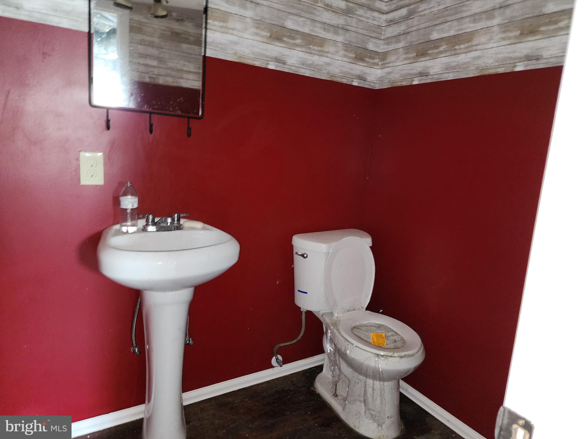 15426 Fairview Road Hagerstown, MD 21740 - Photo 24 of 26 Basement Half Bath