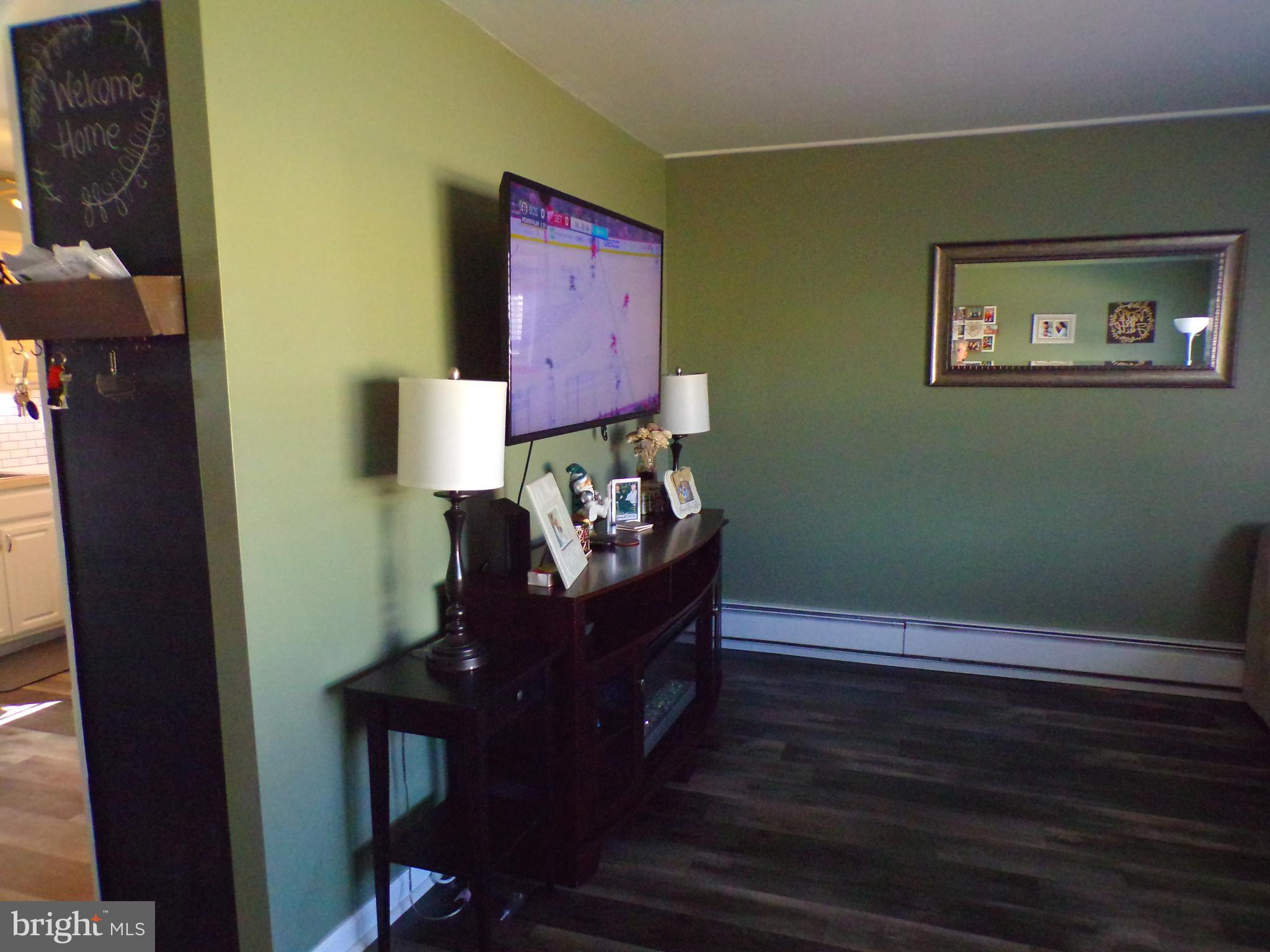 22 Beechtree Road Levittown, PA 19057 - Photo 14 of 34 Gallery Image 14