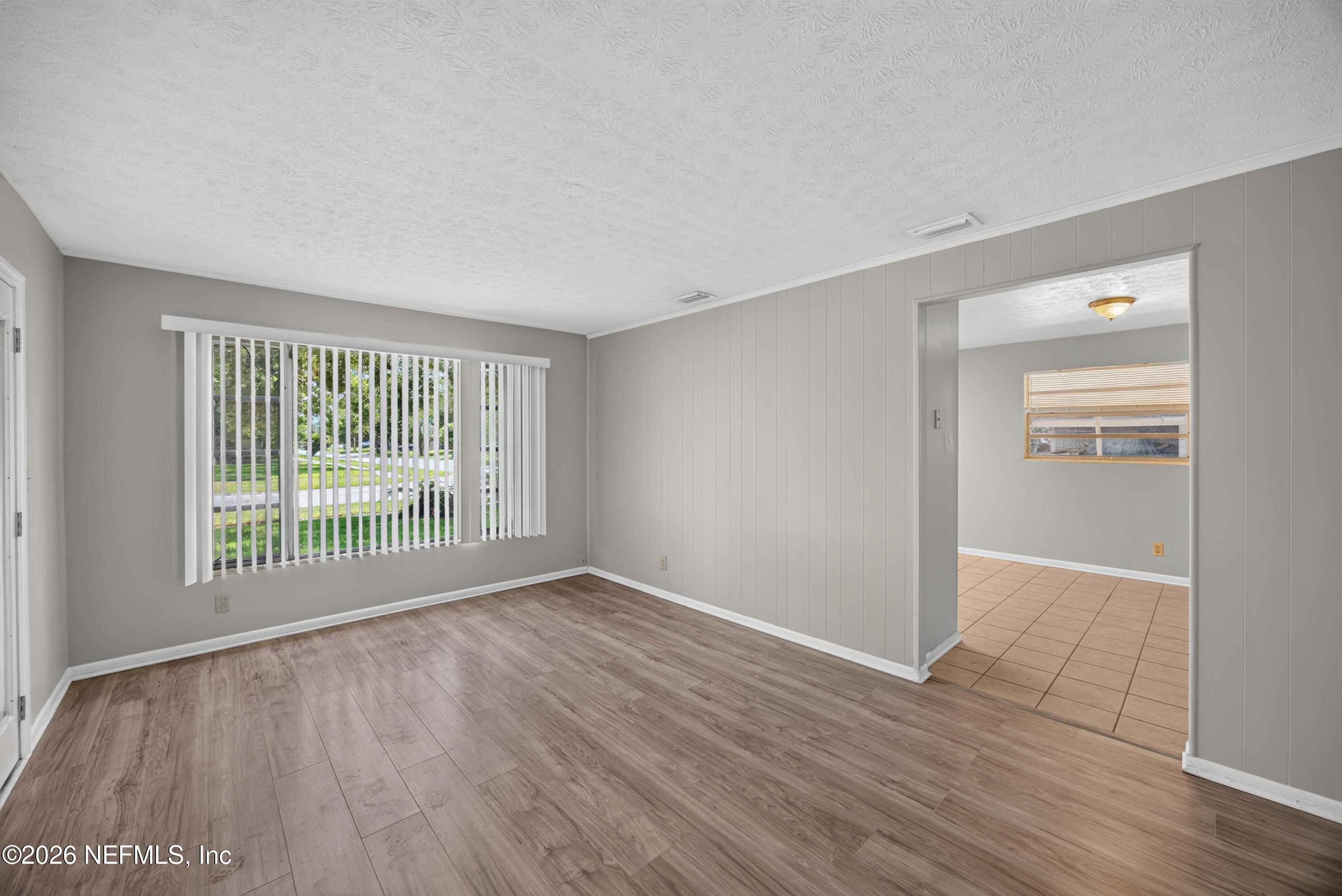 5527 Beney Road Jacksonville, FL 32207 - Photo 5 of 27 05-Living Room 2