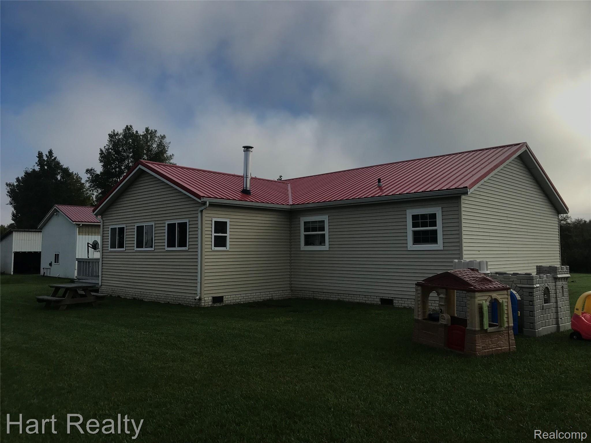 2760 Koylette Road Marlette, MI 48453 - Photo 10 of 25 IMG_4373.JPG