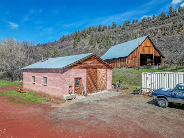$2,350,000 | 644-705 Pit River Canyon Road, McArthur, CA 96056