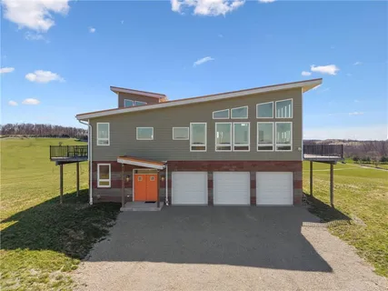 $849,900 | 1029 Hoffman Road, Smithton, PA 15479