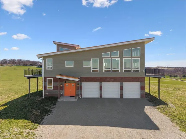 $849,900 | 1029 Hoffman Road, Smithton, PA 15479