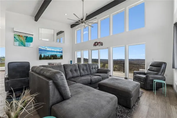 $849,900 | 1029 Hoffman Road, Smithton, PA 15479